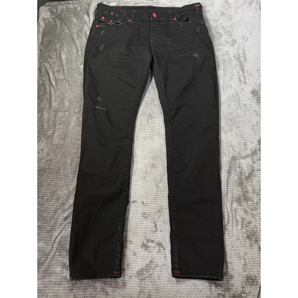 True Religion Geno Straight Mens Black Red Stitch Distressed Jeans Size 38x33