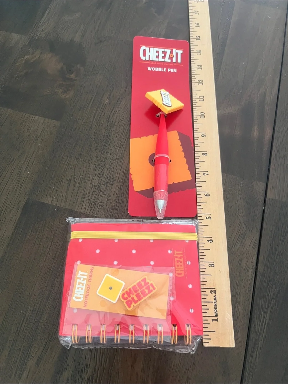 Cheez It Stationary Set Cheez It Wobble Pen & Cheez It Notebook w/ 2 Charms NWT