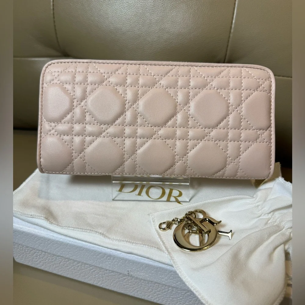 Dior elegant zip