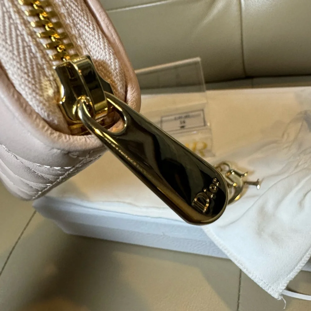 Dior elegant zip