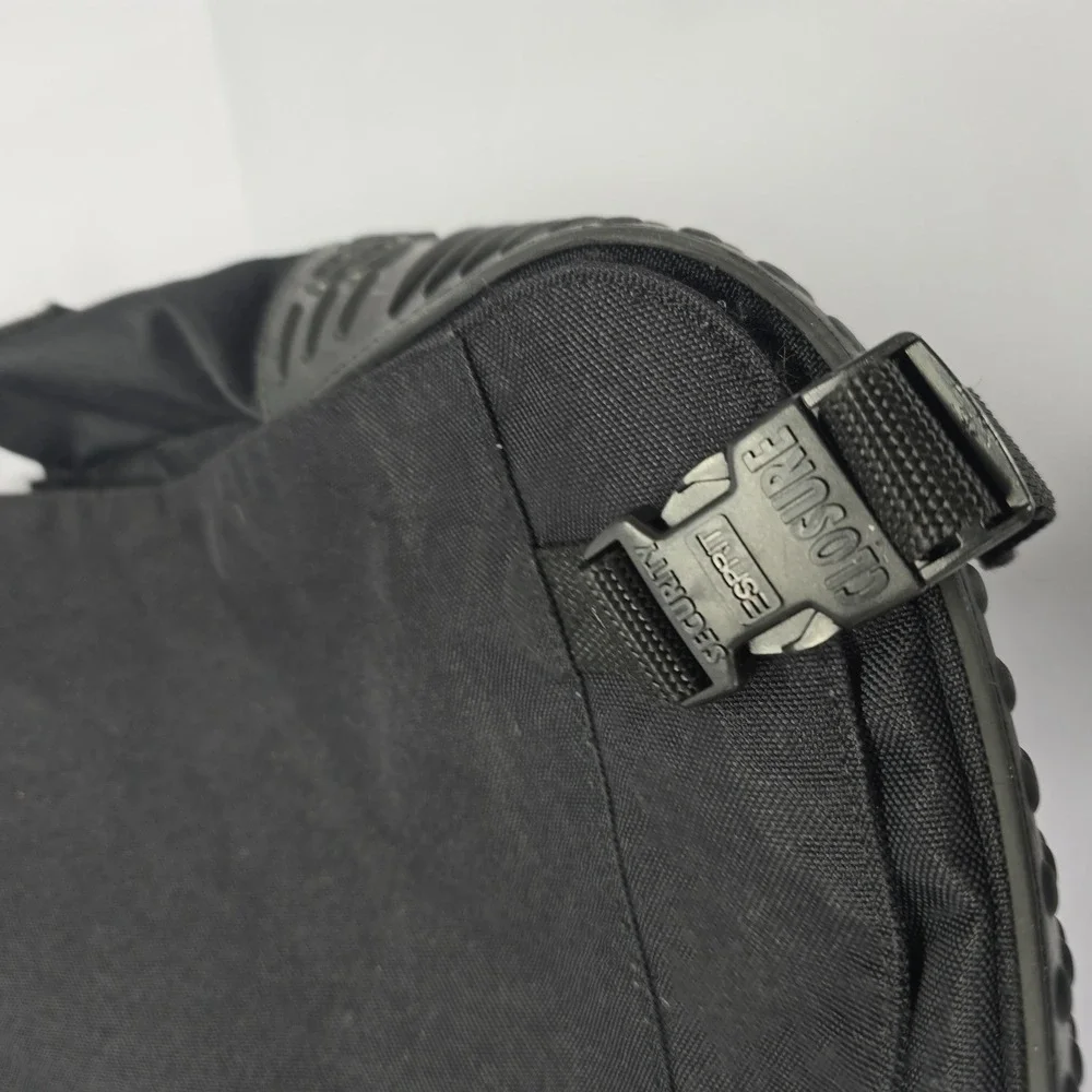 Esprit Vintage Y2K Black Messenger Bag Rubber Base Techwear‎ Crossbody Utility