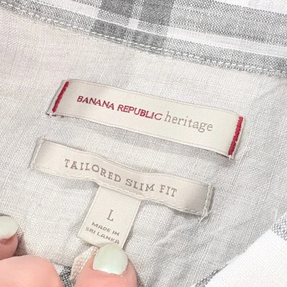Banana Republic brand banana