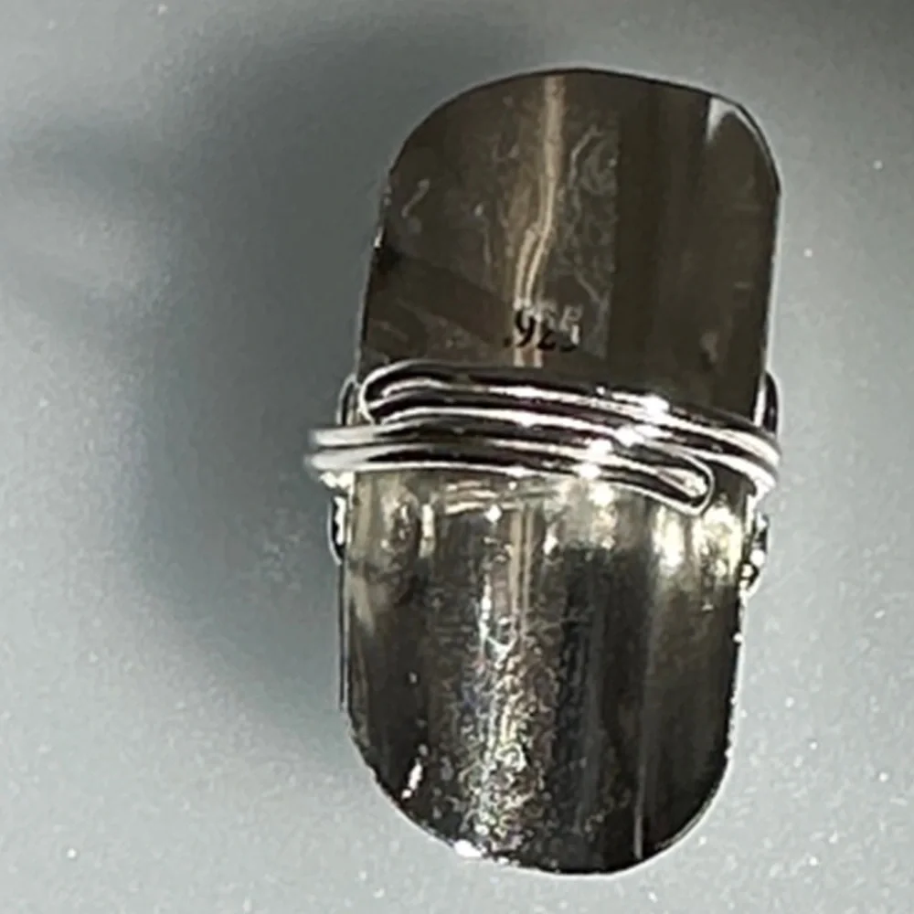 925 Sterling Silver this chic