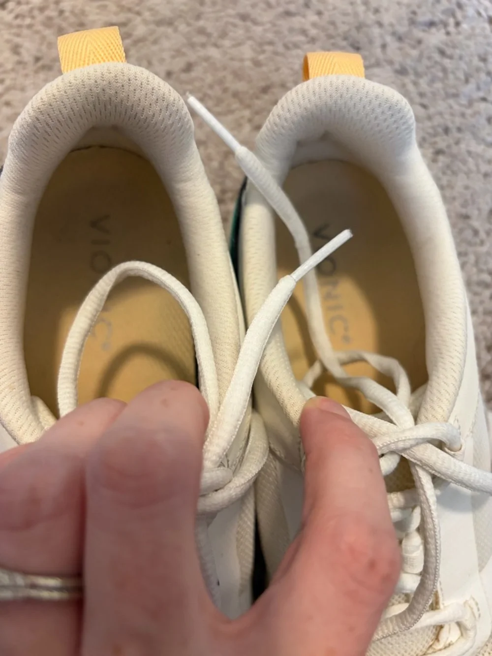 Vionic lightweight sneakers