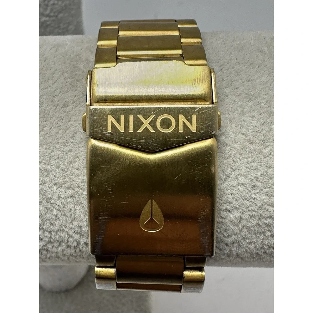 Nixon it showing