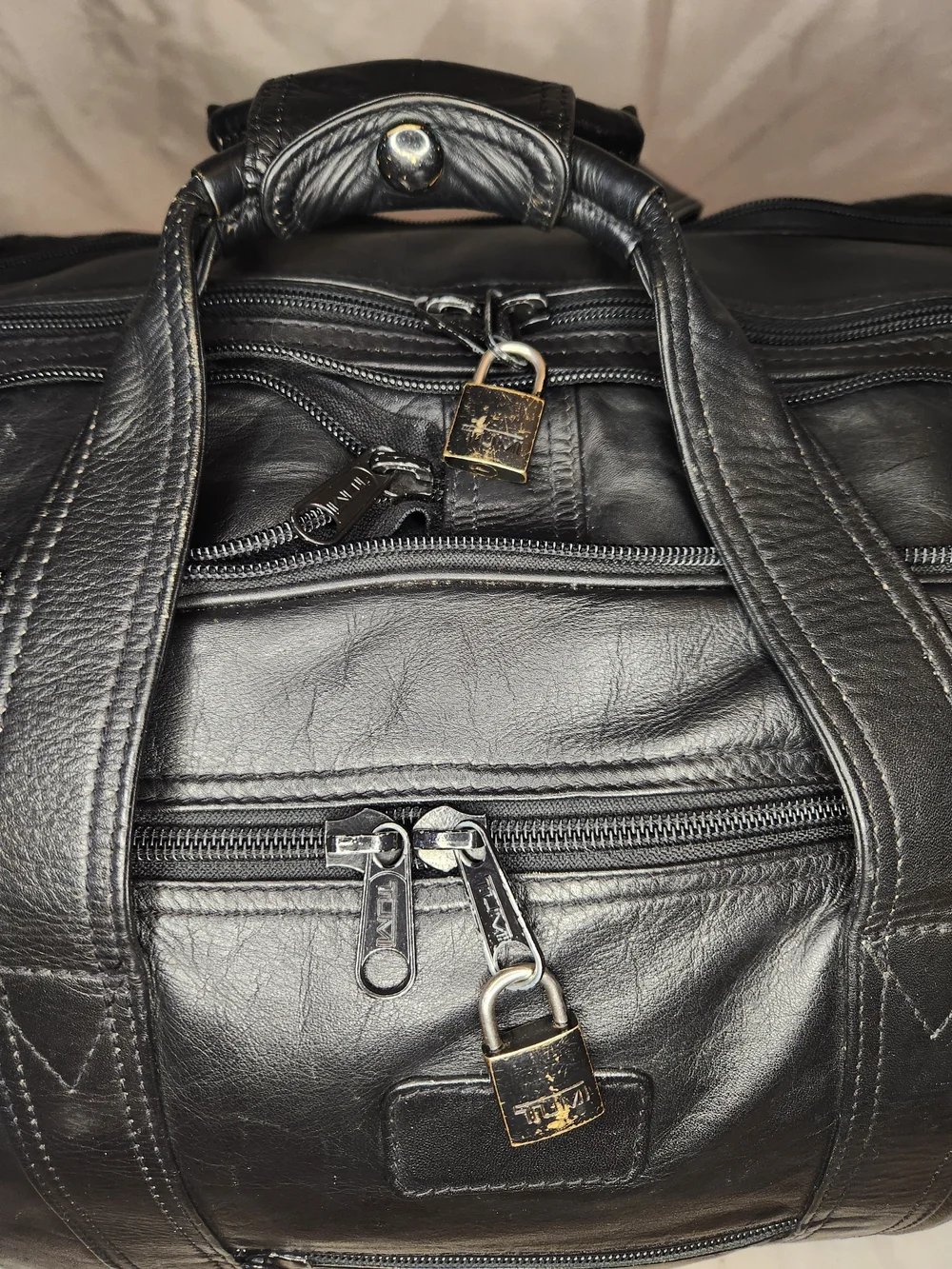 Tumi vtg colombian