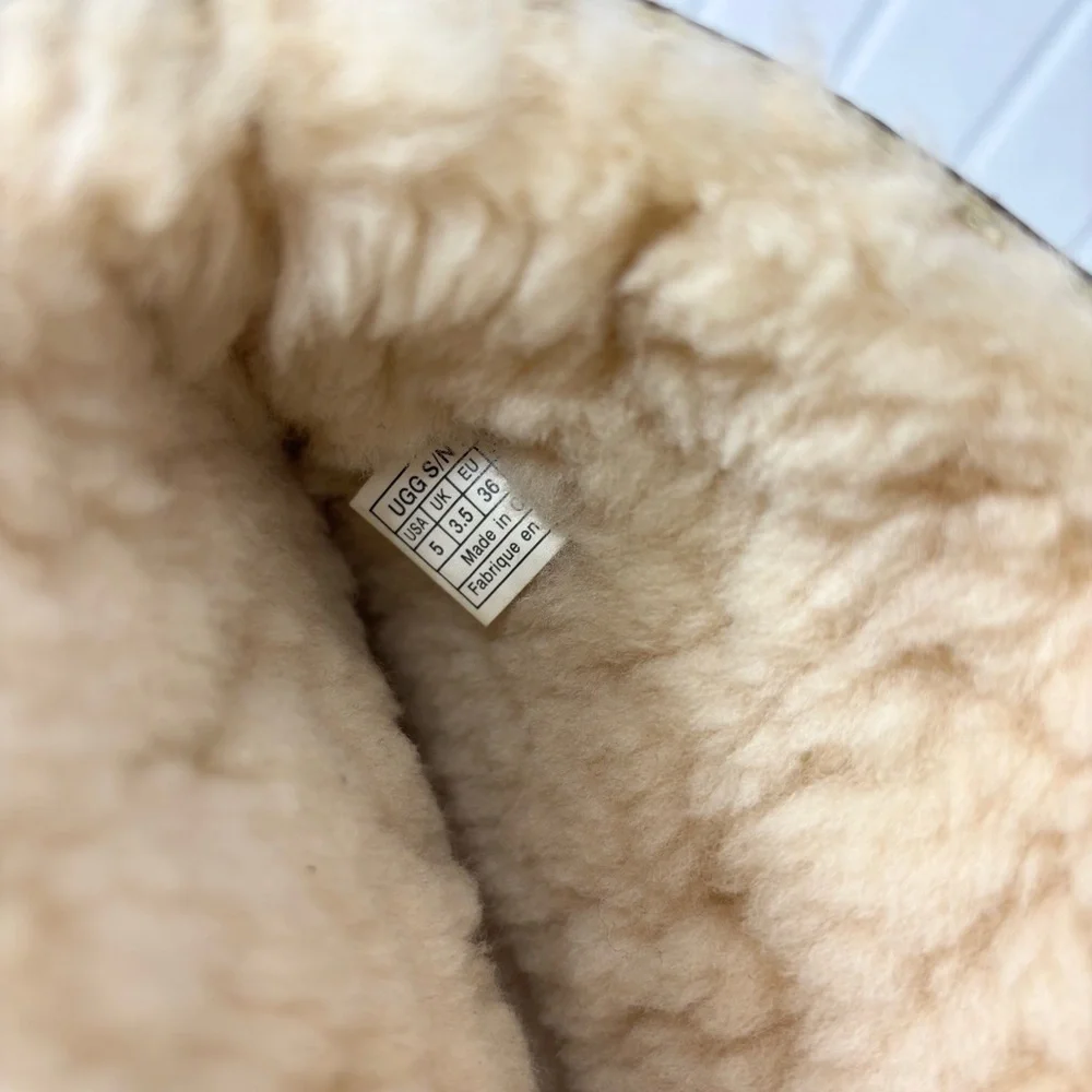 UGG rich chocolate