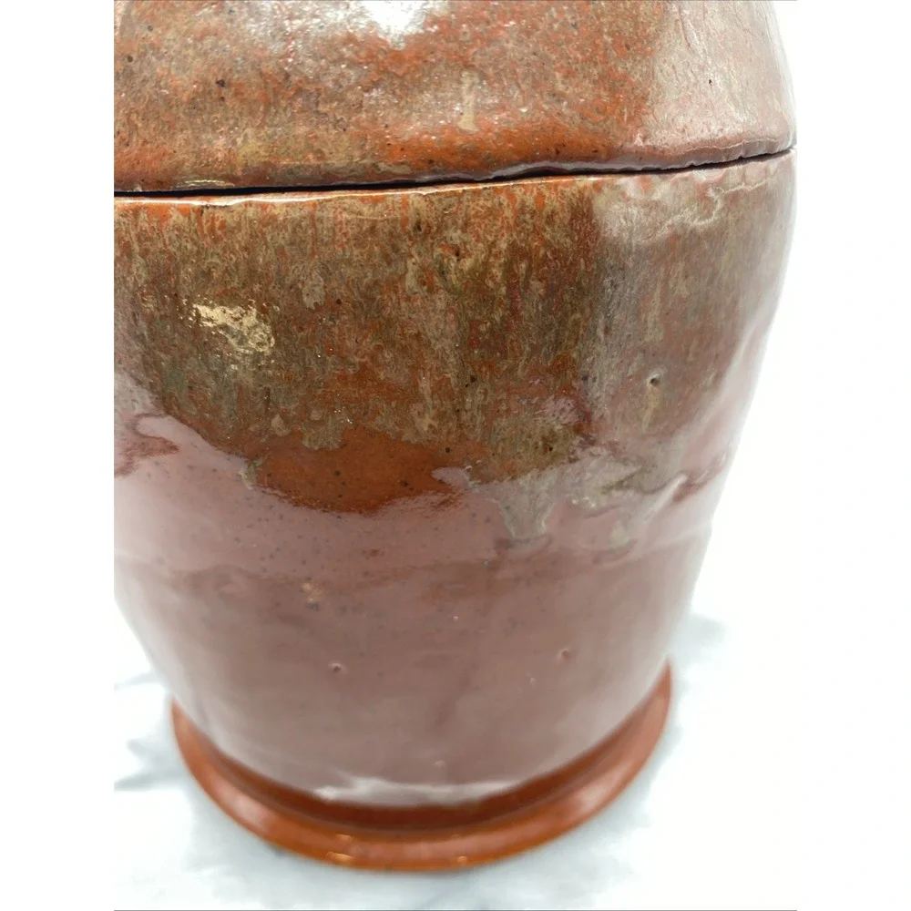 Unbranded Studio Pottery origin form