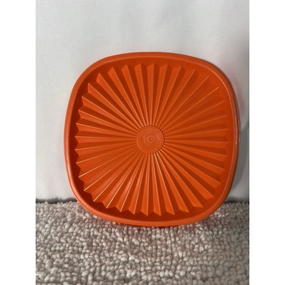 Tupperware vtg square