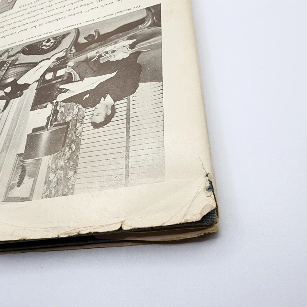N/A dust jacket