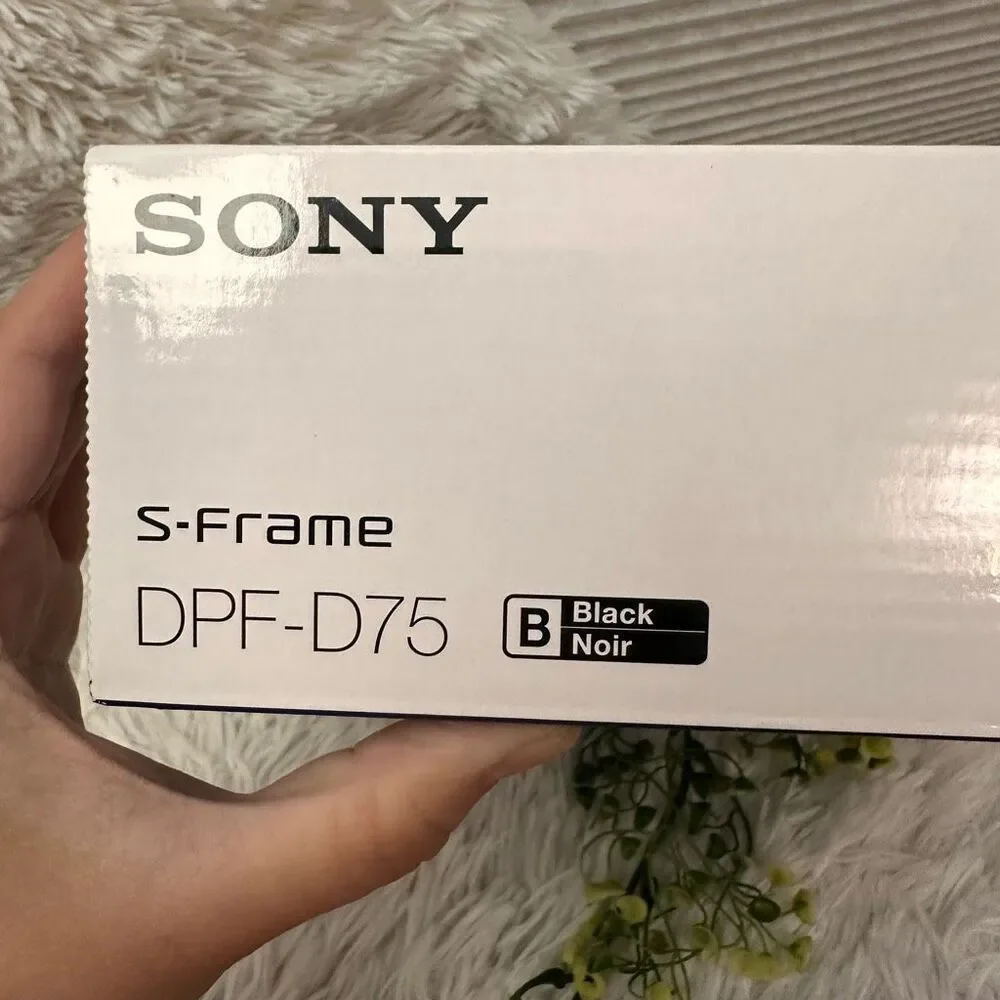Sony dpf d75