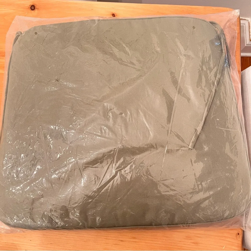 NEW Pottery Barn Classic Dining Chair Cushion Solid Sage Piping 20” x 17.5”