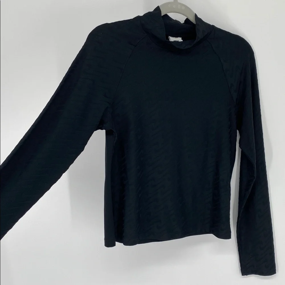 Nike stylish black