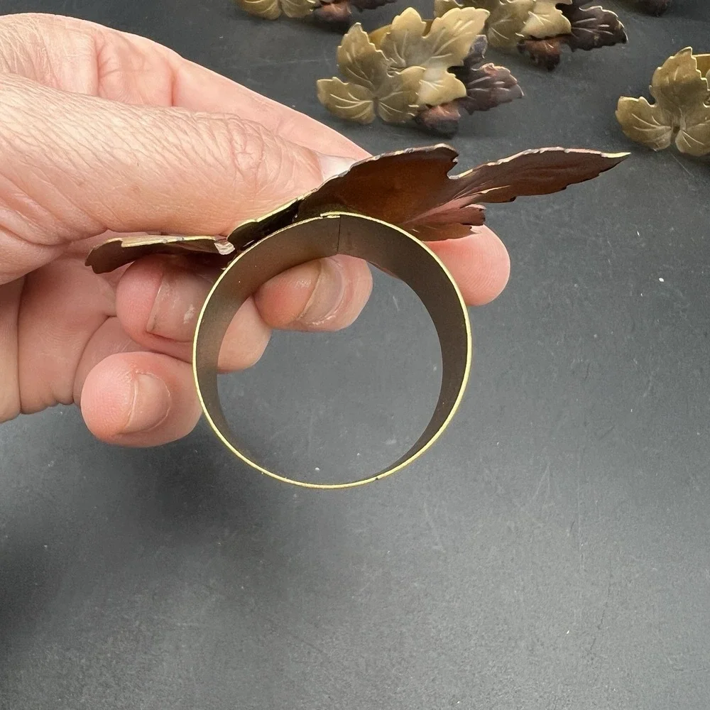 The Unbranded Brand metal maple