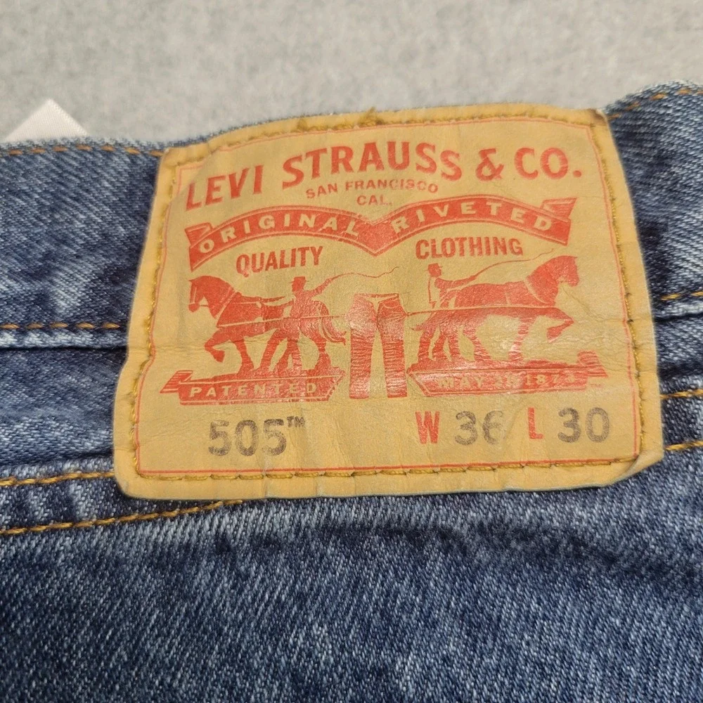 Levis signature 28 timeless