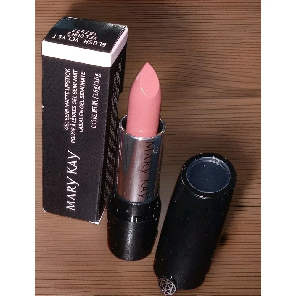 Mary Kay Gel Semi-Matte Lipstick Blush Velvet 157977 New in Box