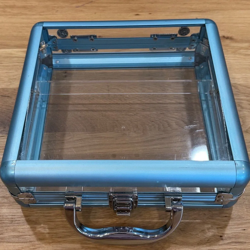 N/A clear acrylic