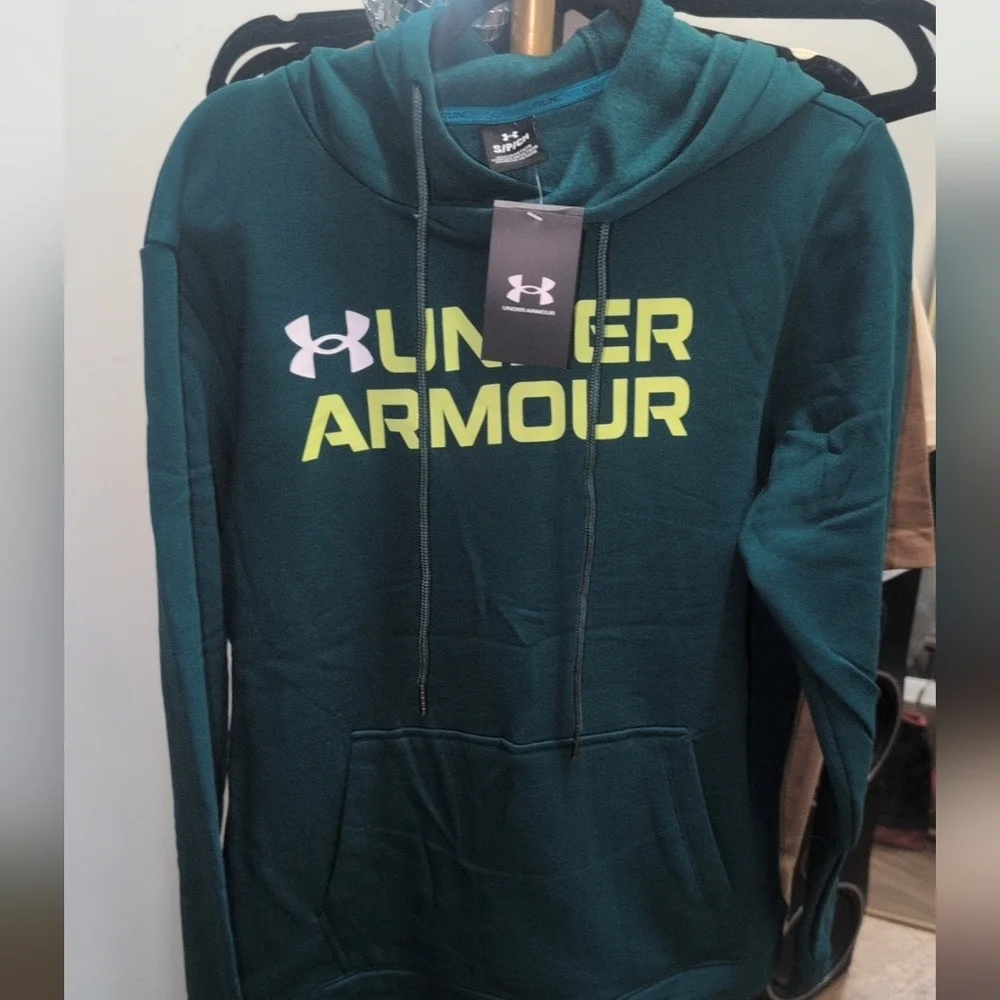 Under Armour stay comfortable