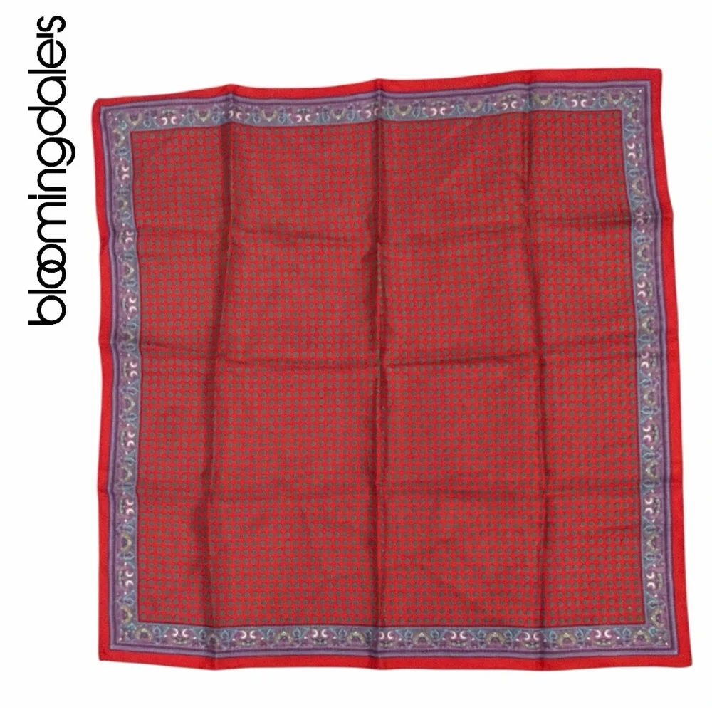Bloomingdale's The Men’s Store‎ All Silk Scarf Pocket Square