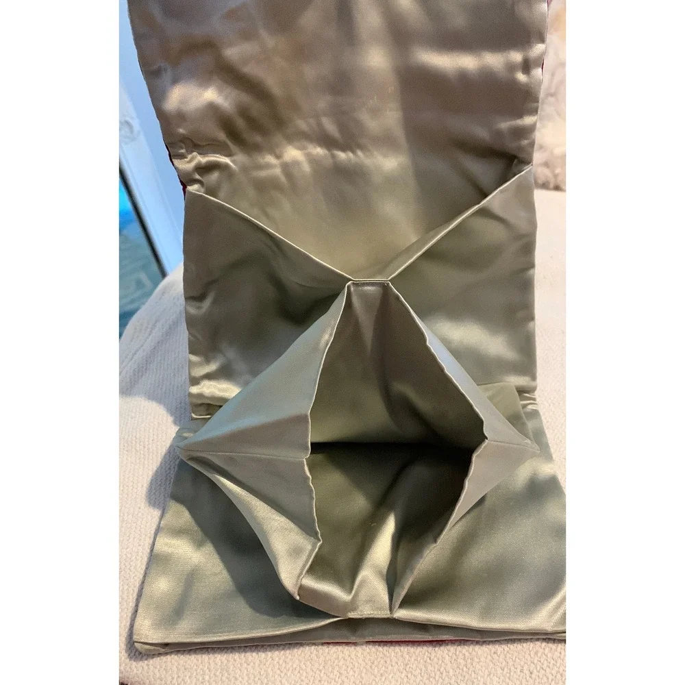 N/A elegant clutch