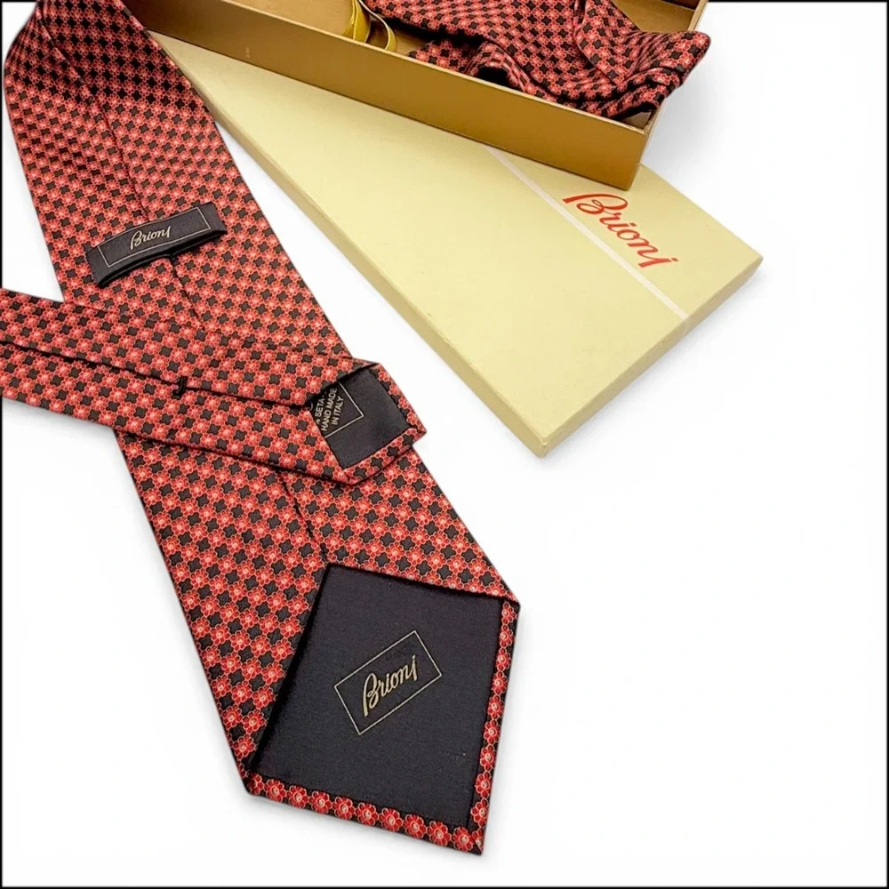 Brioni micro geometric