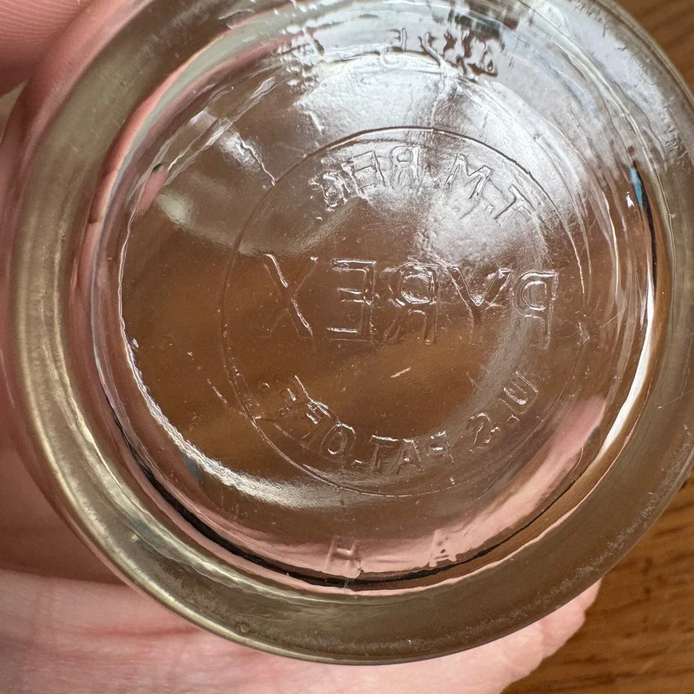 Pyrex glass ramekins
