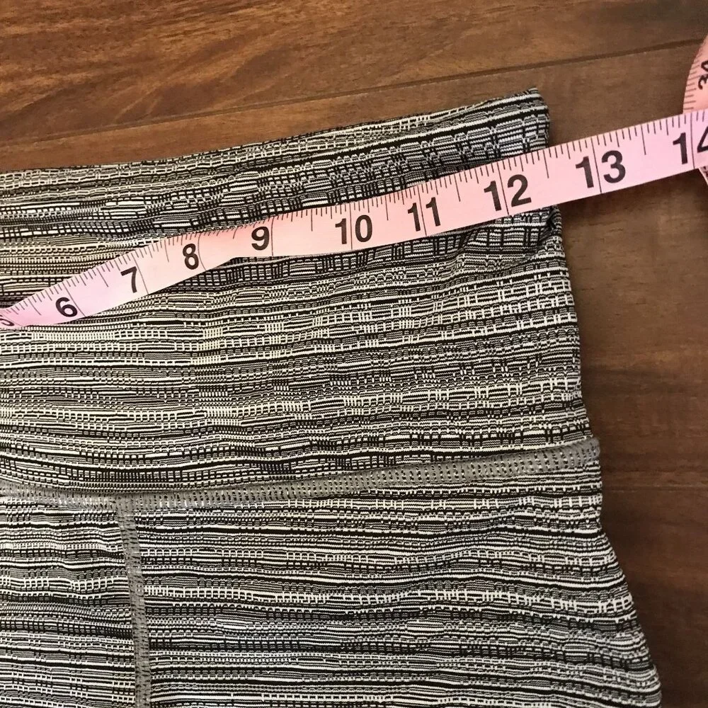 Athleta Women's Jacquard Chaturanga High-Waisted Leggings Size XS Yoga Workout‎