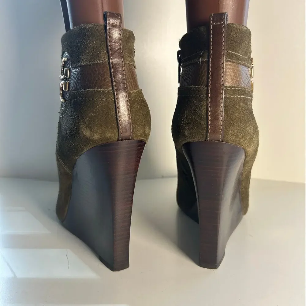 Tory Burch nwob inches height