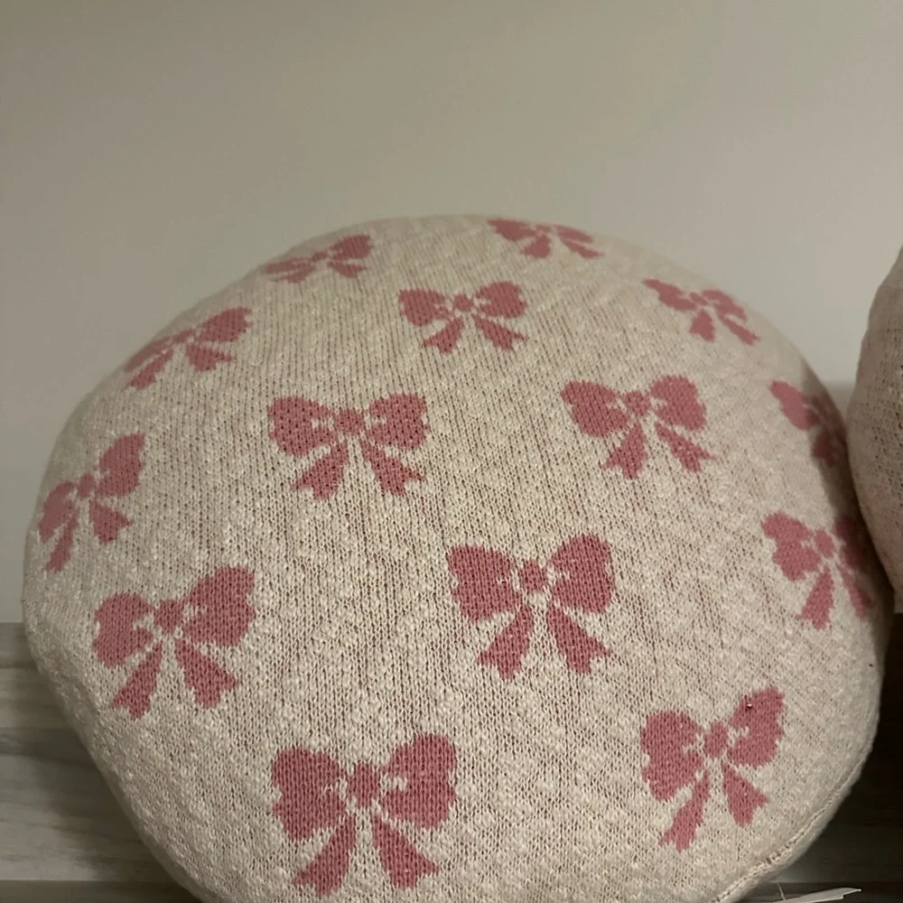 Marshalls pink bow