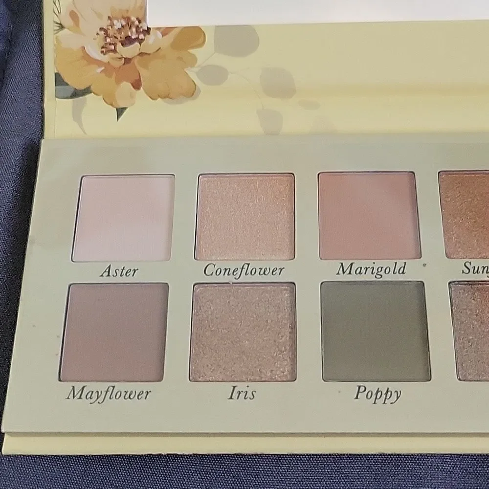 Laura Geller wildflower box