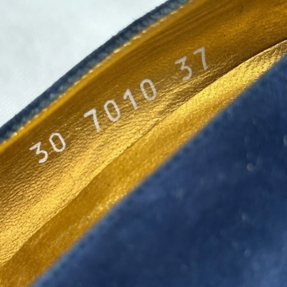 ESCADA vintage blue