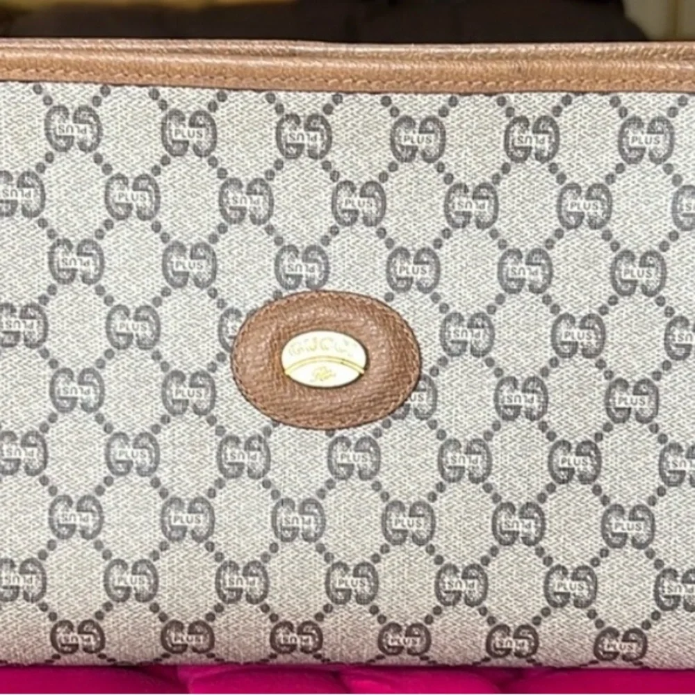 Gucci Supreme Plus Vintage Toiletry Pouch