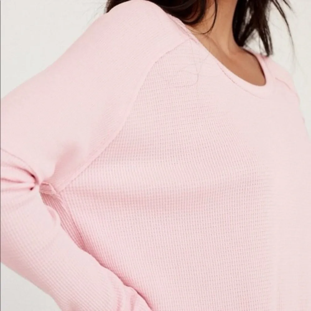 Aritzia Tna Alder Thermal Waffle knit long sleeve light pink  Size M