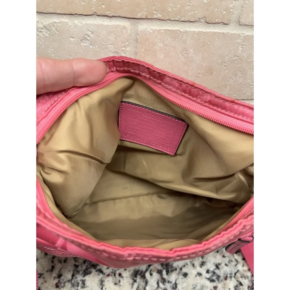 Coach signature getaway