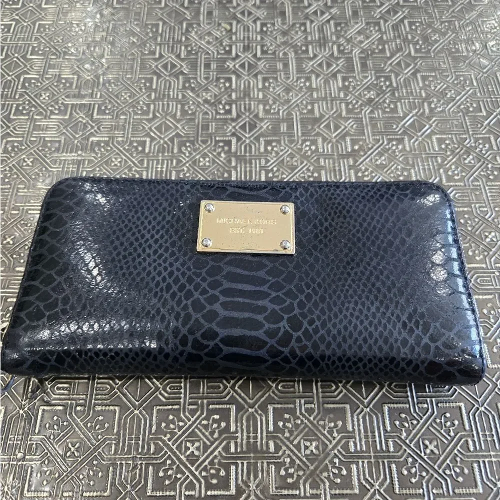 Michael Kors stylish black