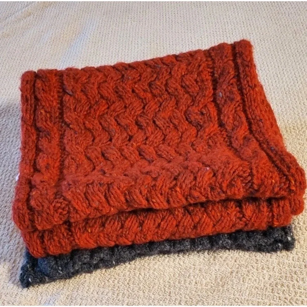 Avoca Donegal Irish 100% Wool scarf Dark Red &‎ Gray Thick Cable Knit NWT