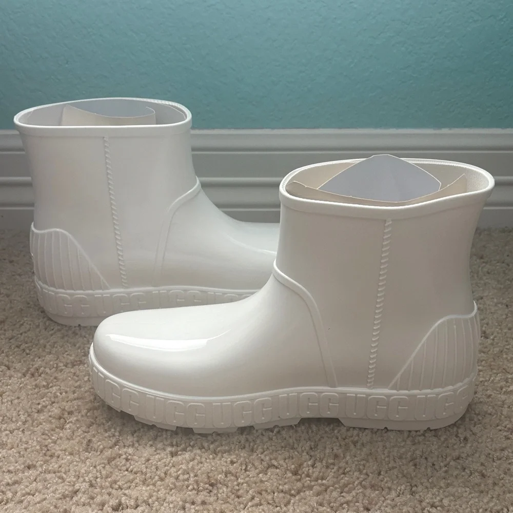 UGG new box
