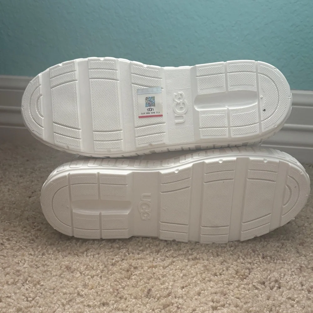 UGG new box