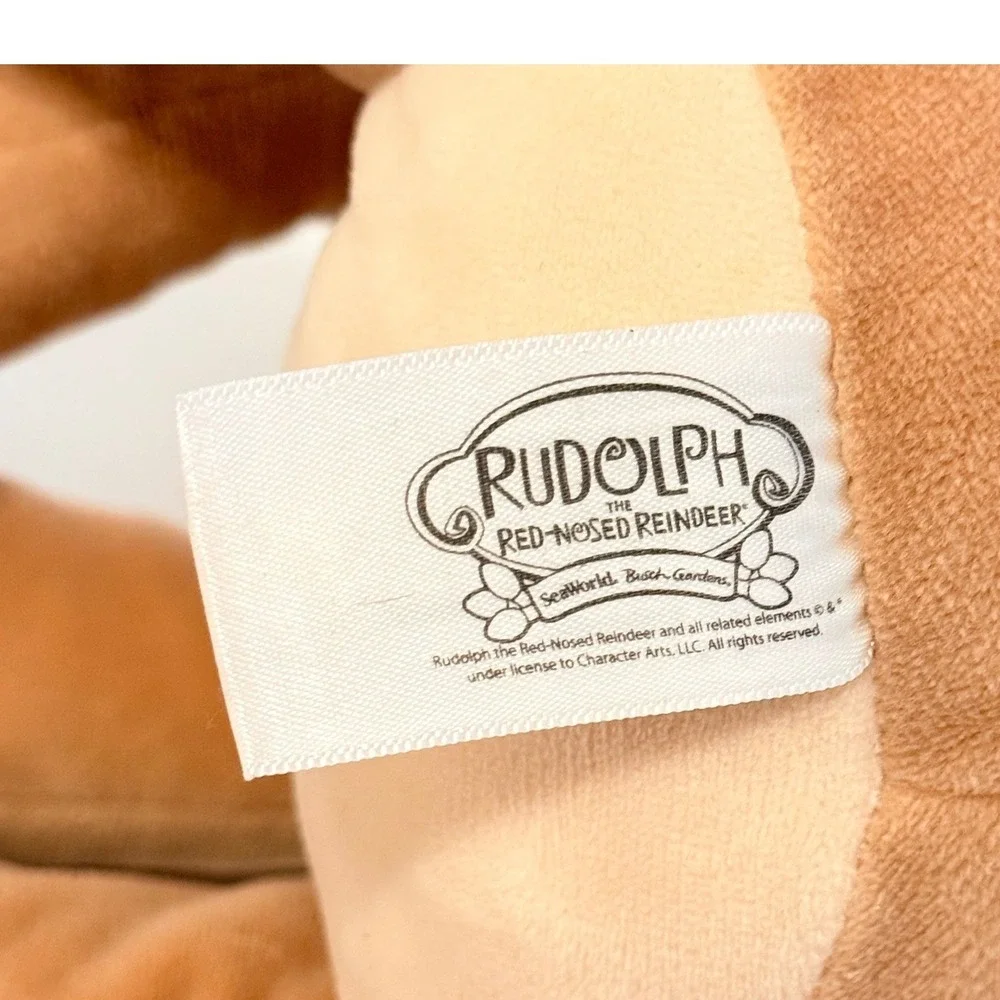 N/A features plush