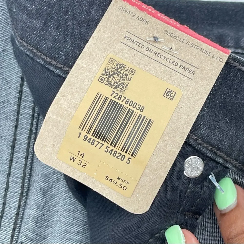 Levis these nwt