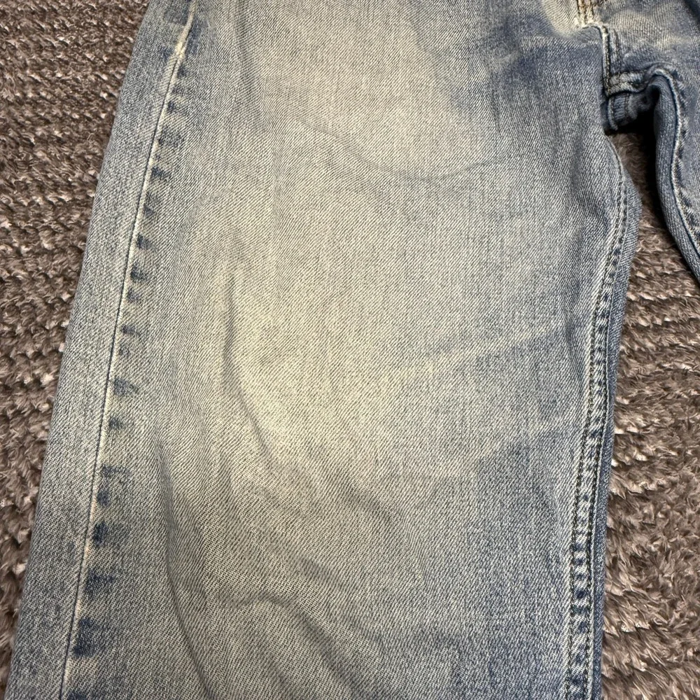 Levis according blue 505