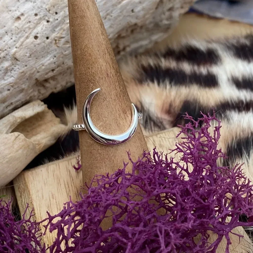 Large Crescent Moon Sterling silver Ring 8,9,10