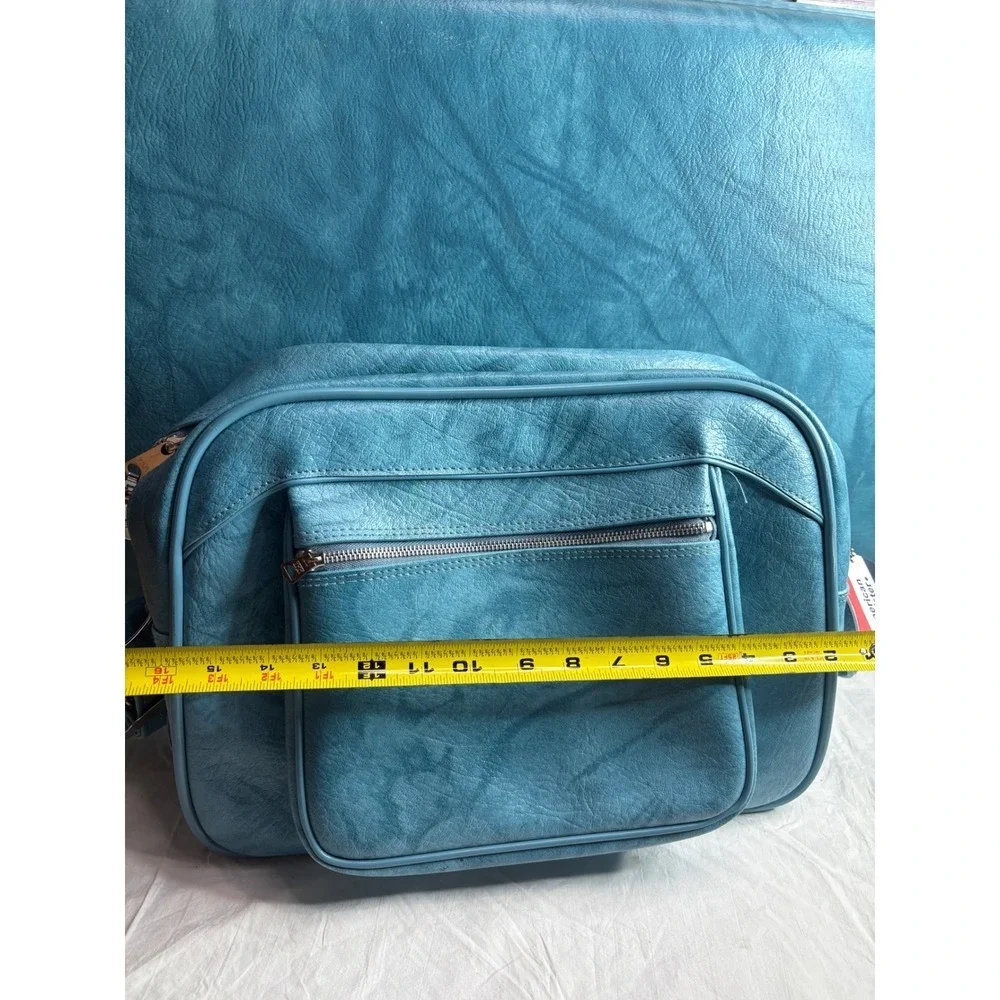 American Tourister embark your