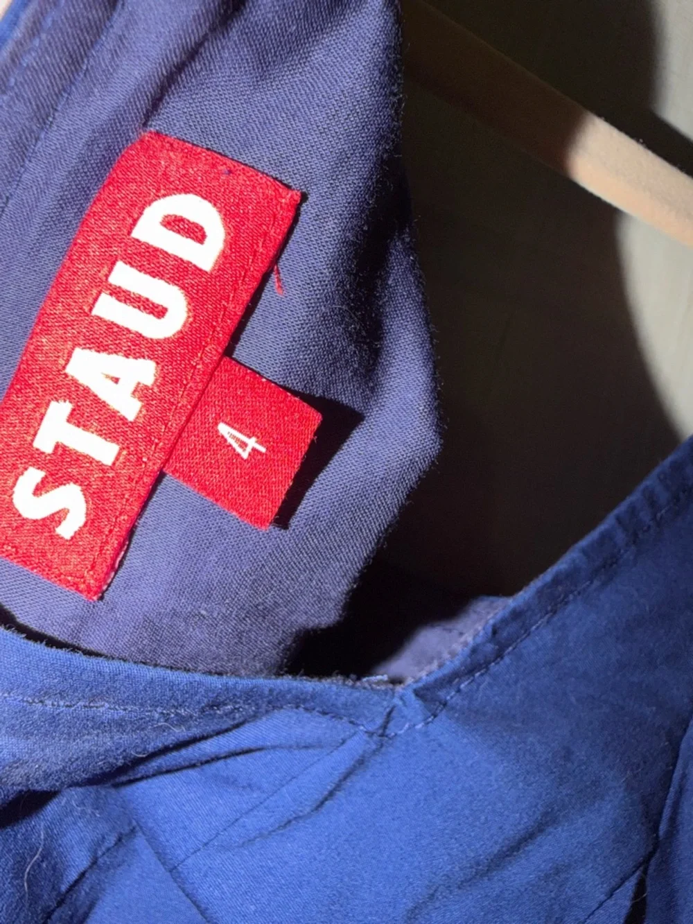 STAUD elegant scoop