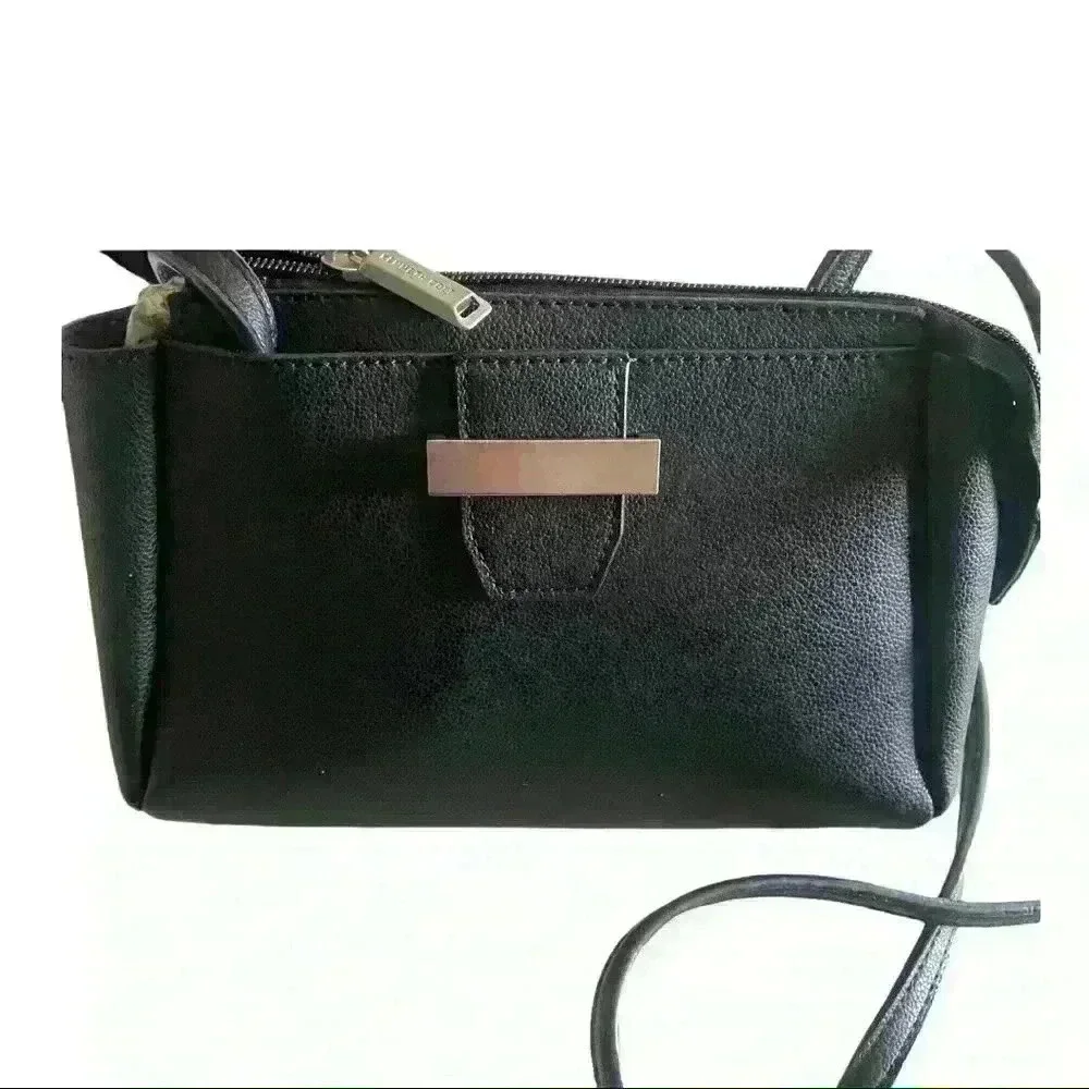 Kenneth Cole Reaction Crossbody NWT