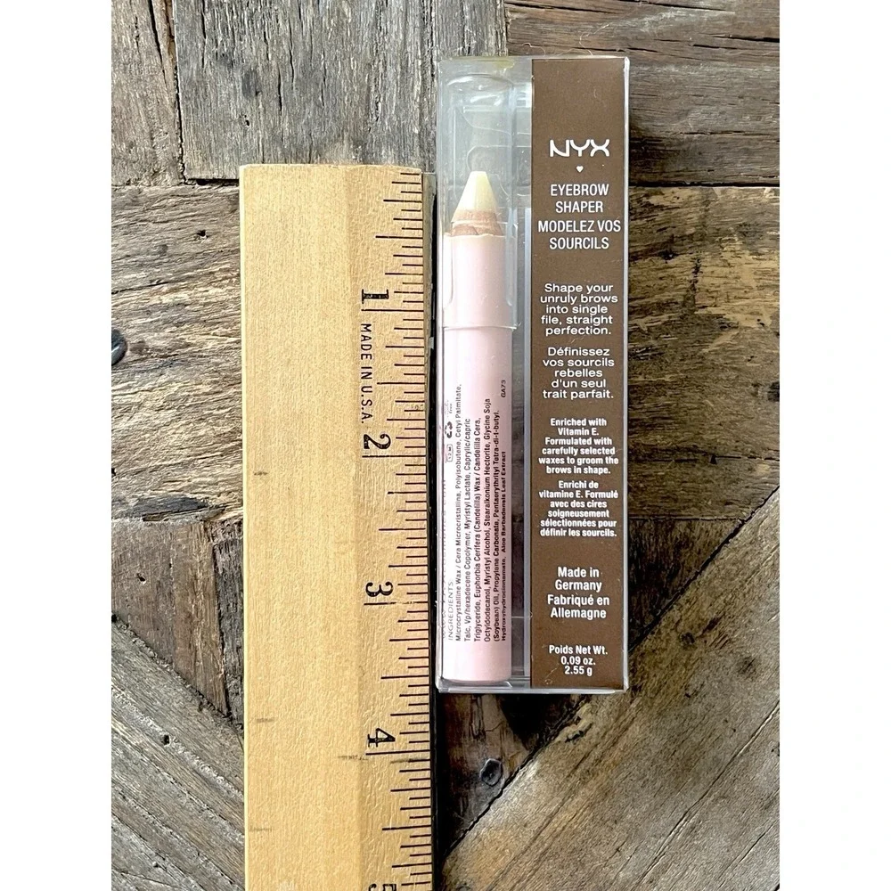 NYX eyebrow shaper