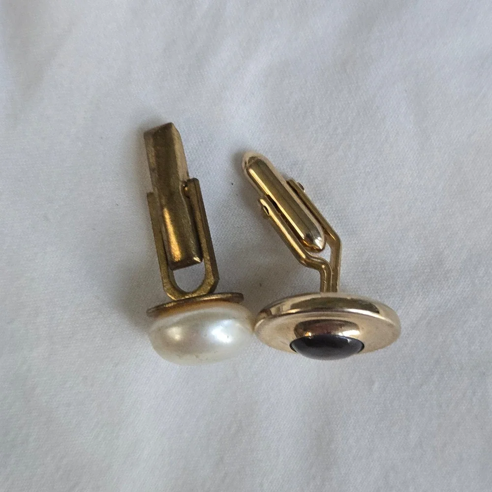 Vtg Cufflinks Gold Mismatched Pearl Stone Mens OS Formal Eclectic Pair Unbranded