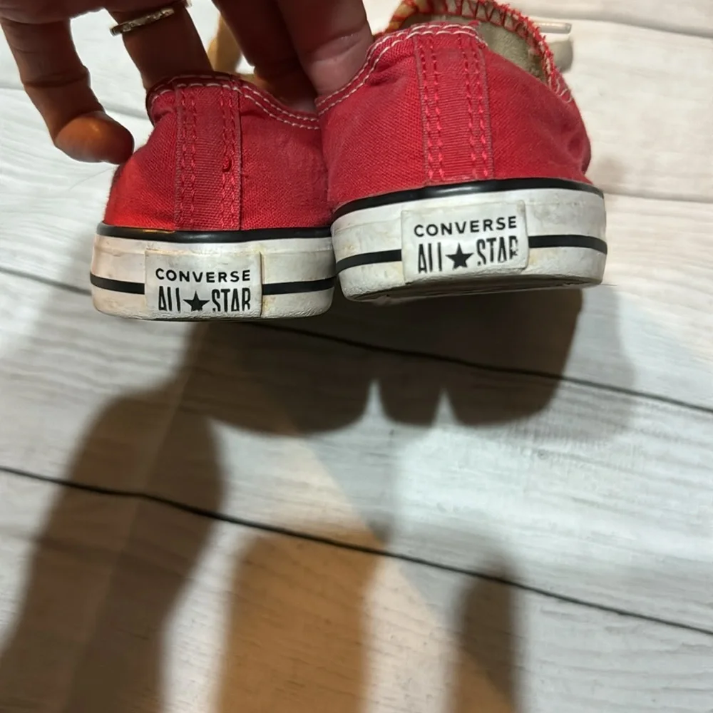 Converse this item