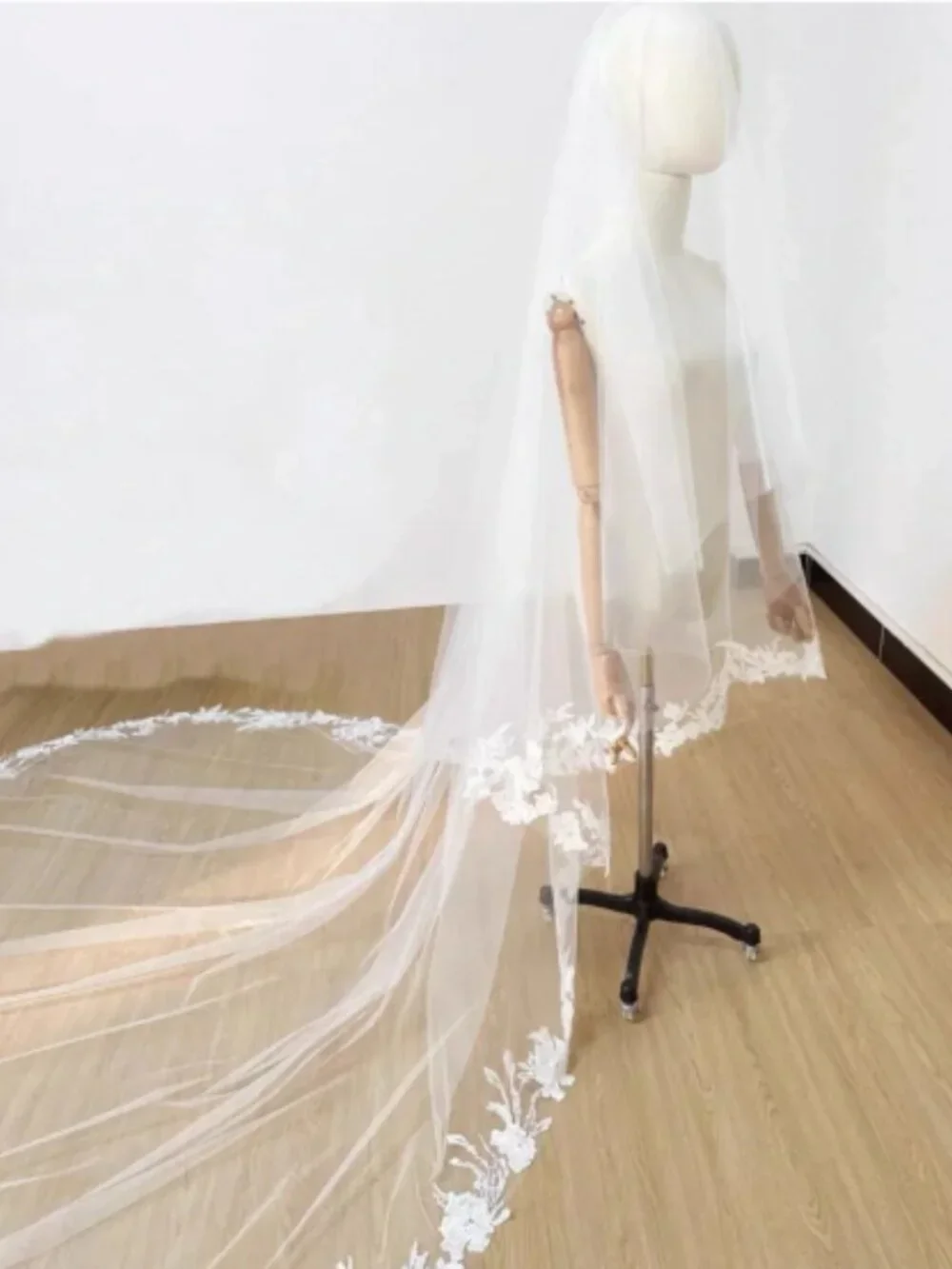 Bella Bridal nwt royal