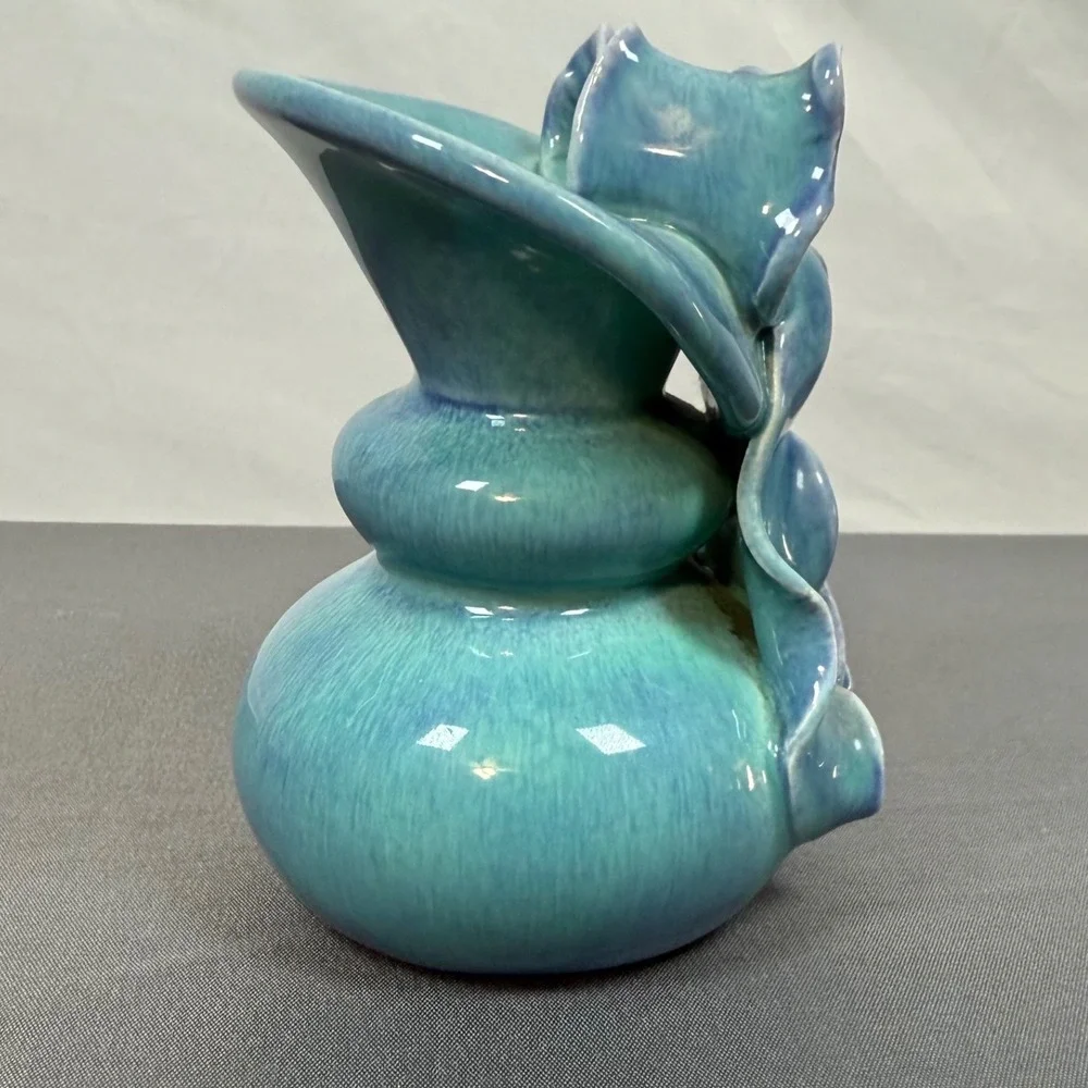 Studio Pottery captivating turquoise